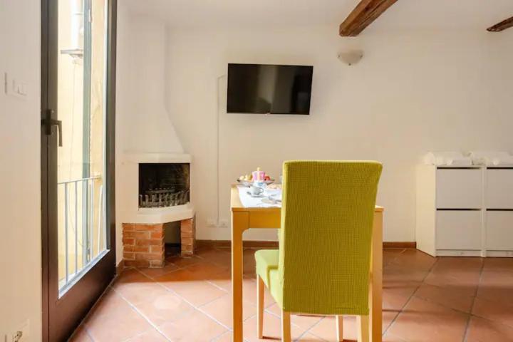 Appartamento Con Giardino โบโลญญา ภายนอก รูปภาพ