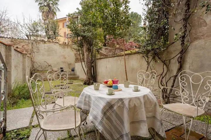 Appartamento Con Giardino โบโลญญา ภายนอก รูปภาพ